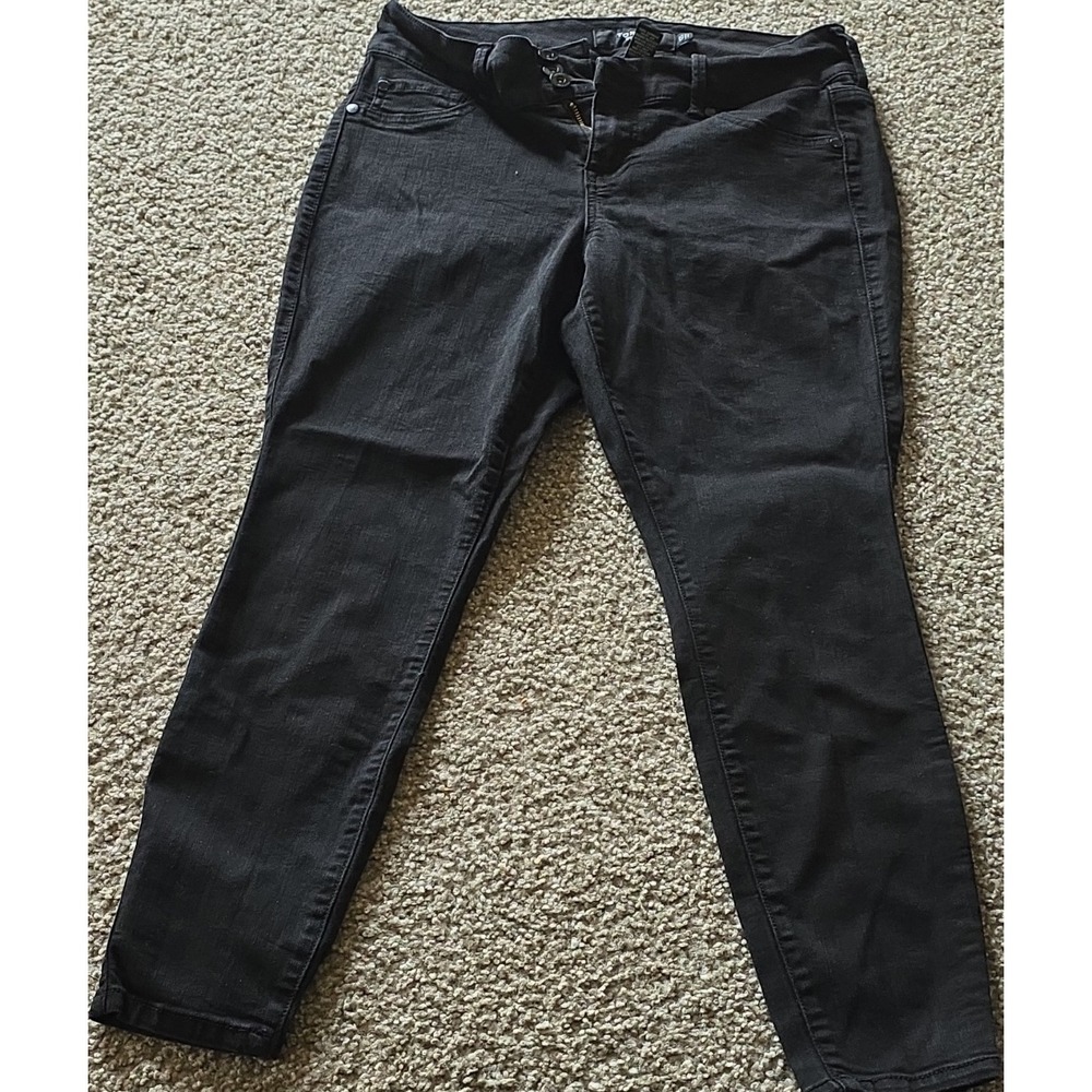 Torrid Denim Women's Black Jeans Solid Cotton Blend Size 12S Regular Fit
